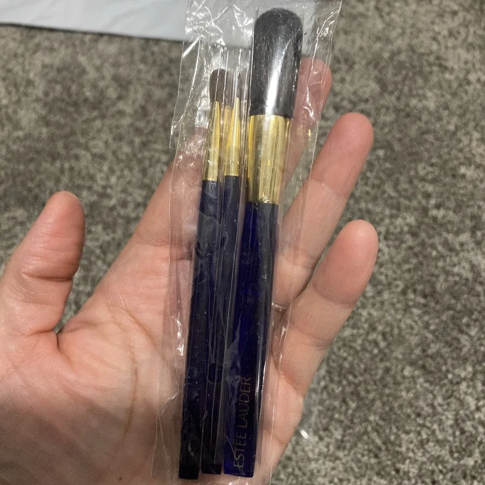 Estee Lauder‎ Makeup Brush Set Cheek, Eye, Powder Shadow Blue Handle
